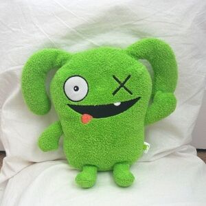 Hasbro  UGLY DOLL